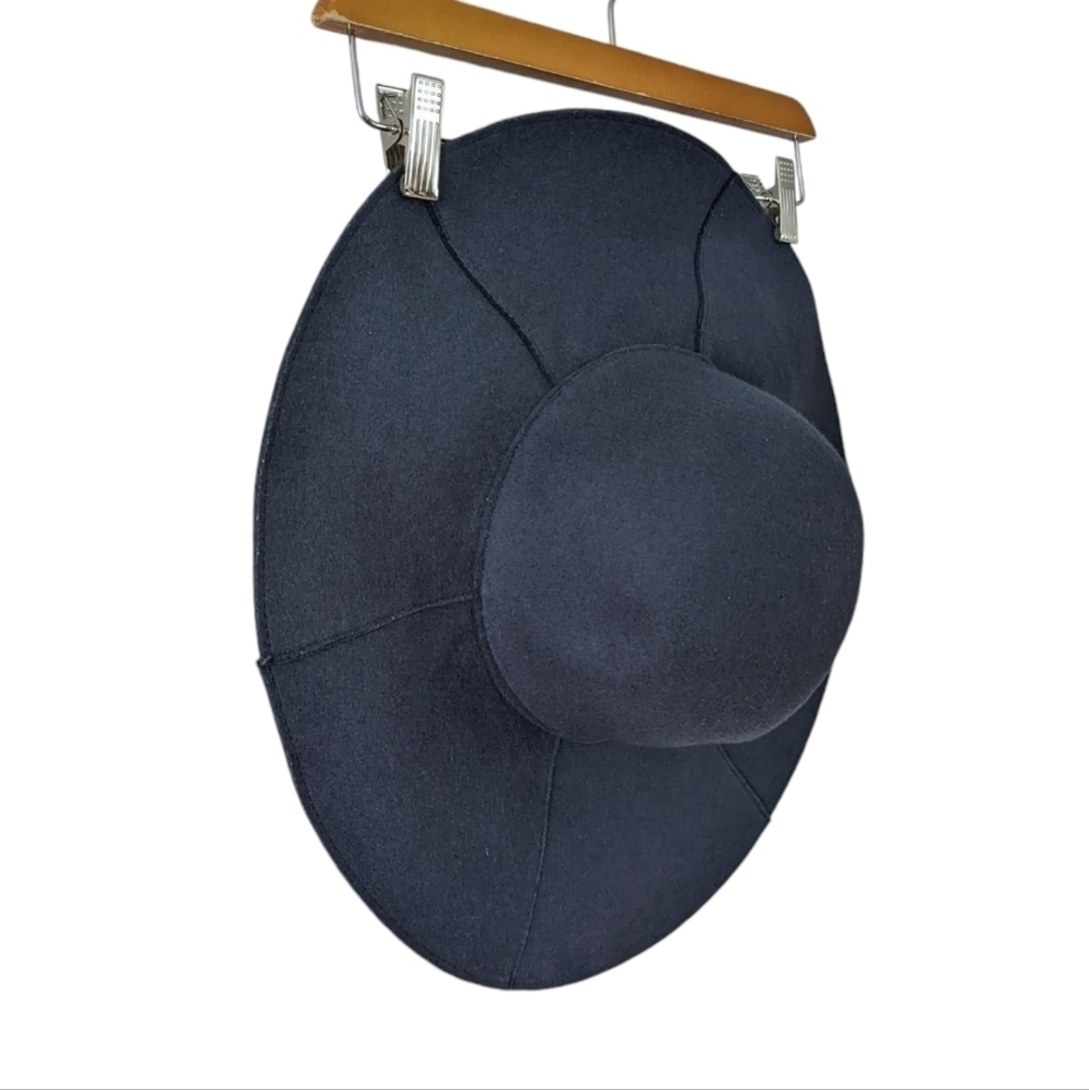 Christy's crown collection by Tony Merenda 100% wool hat dark blue